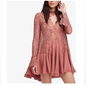 FREE PEOPLE- Lace Tunic
